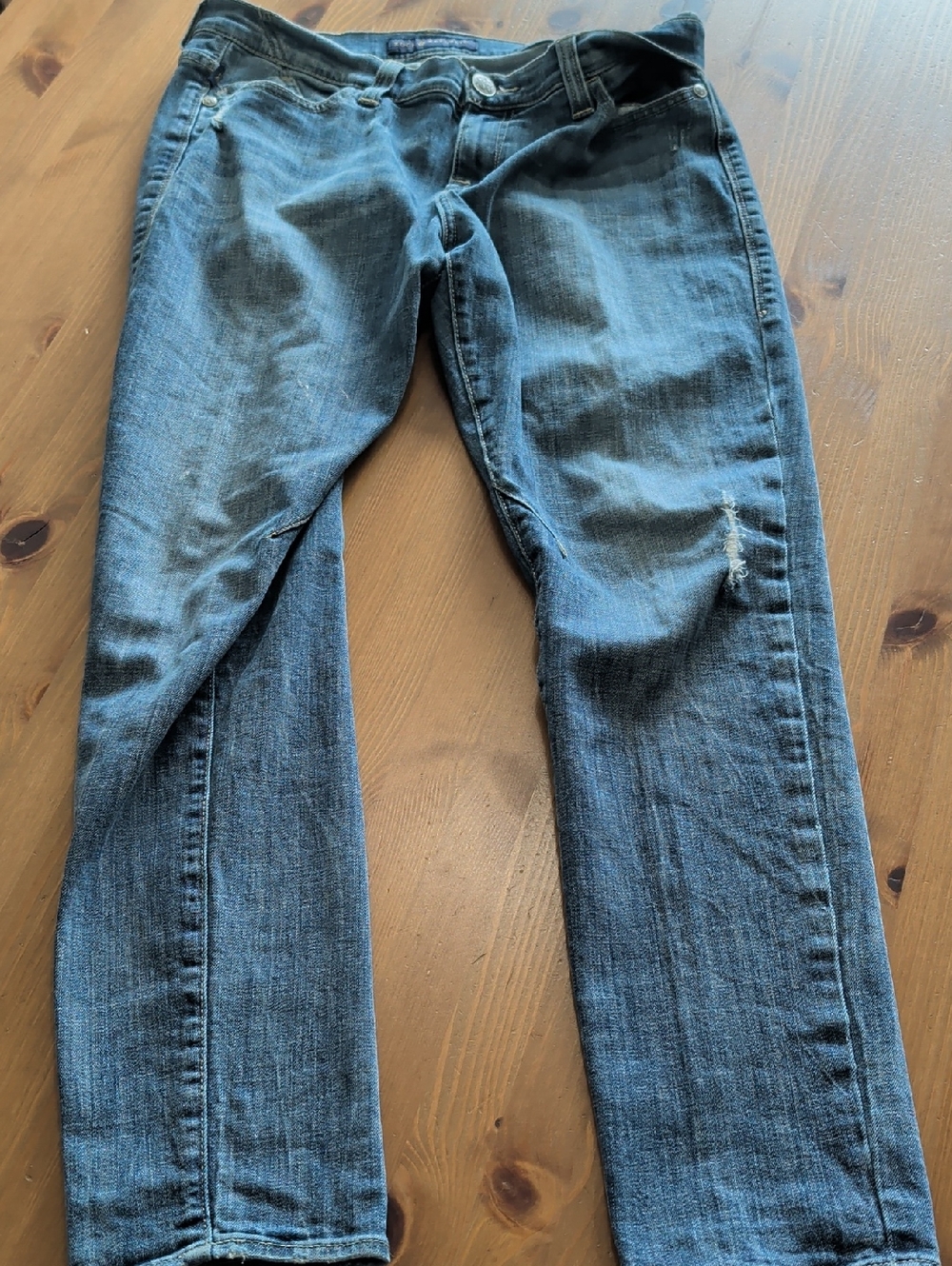 Rock & Republic Women's Dark Blue Tapered Jeans